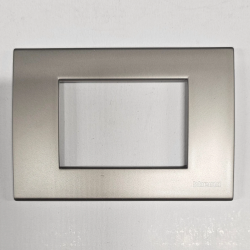 PLACCA 3 MODULI bTICINO TITANIO CHIARO