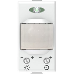 Interruttore automatico ad infrarosso passivo