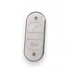NIRIS – Portello da palo con superficie piana per feritoia 38x132 mm.